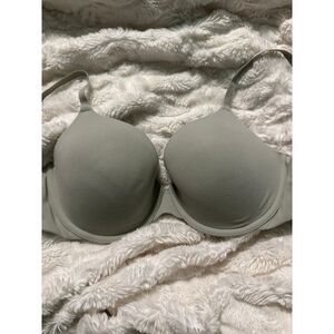 skims fits everybody t-shirt bra